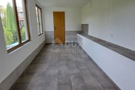 RIJEKA, GORNJA DRENOVA - etaža kuće 100 m2, Rijeka, Flat