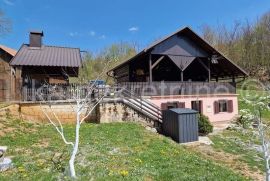 BUŽIM ( Gospić ) - obiteljska kuća, dvorišna zgrada, garaža, okućnica, Gospić - Okolica, House