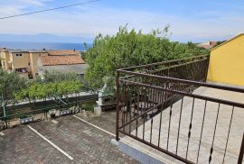 OTOK KRK, MALINSKA (okolica) - Kuća s 4 apartmana i uređenom okućnicom, Malinska-Dubašnica, Ev