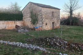 ISTRA, OPRTALJ - Kamena starina za adaptaciju, Oprtalj, House