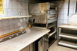 Uhodana pizzeria  s caffe barom u Prelogu, Prelog, Commercial property