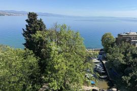 OPATIJA, CENTAR - prostran stan s terasom , prvi red do mora s pogledom, Opatija, Διαμέρισμα