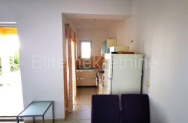 Krk, Malinska, Vantačići - stan prodaja !, Malinska-Dubašnica, Appartment