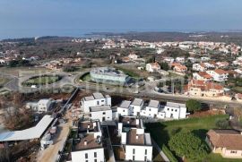 NOVOGRADNJA-SMART HOME S POGLEDOM NA MORE,140.12m2, 1500 m more, Poreč, Kuća