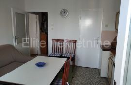 Donja Vežica - prodaja stana, 53,65 m2, balkon, drvarnica!, Rijeka, Διαμέρισμα