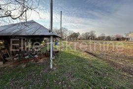 Istra, Žminj - Prodaja kuće i građevinskog zemljišta, Žminj, Ev