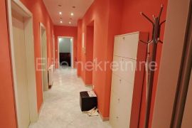 Potok - prodaja stana, 74,80 m2, odlična lokacija!, Rijeka, Flat