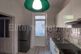 Školjić - prodaja stana, 36 m2, balkon!, Rijeka, Daire