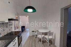 Školjić - prodaja stana, 36 m2, balkon!, Rijeka, Wohnung