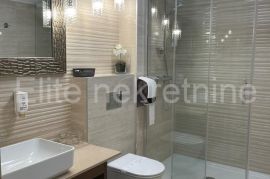 Senj, centar - prodaja hotela, 1.145 m2!, Senj, Gewerbeimmobilie