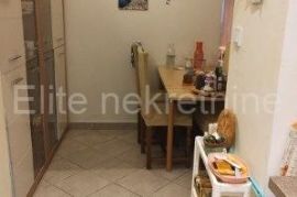 Pećine - prodaja stana, 64 m2, vrt!, Rijeka, Kвартира