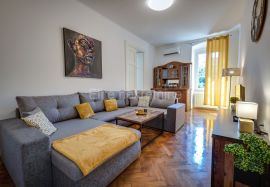 Centar - najam uređenog trosobnog stana, 96 m2, Rijeka, Apartamento