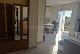 Preluk - najam stana, 95m2!!, Rijeka, Διαμέρισμα