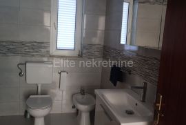 Preluk - najam stana, 95m2!!, Rijeka, Appartment