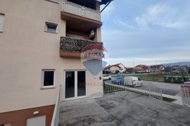 POSLOVNI PROSTOR 80,92m2, OROSLAVJE, PRODAJA, Oroslavje, Ticari emlak