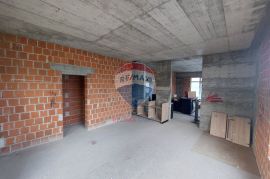 POSLOVNI PROSTOR 80,92m2, OROSLAVJE, PRODAJA, Oroslavje, Εμπορικά ακίνητα