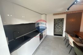 VIKEND KUĆA 77m2, detaljno renovirano, Krapina, Krapina - Okolica, بيت