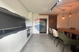 VIKEND KUĆA 77m2, detaljno renovirano, Krapina, Krapina - Okolica, Maison