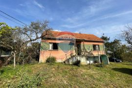 KUĆA ZA ADAPTACIJU 70 m2, BUDINŠČINA, Budinščina, House