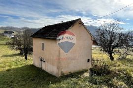 KUĆA ZA RENOVACIJU, ODLIČNA LOKACIJA, JAZVINE, Radoboj, Famiglia