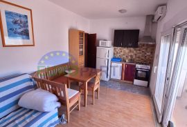 Kuća sa prekrasnim pogledom na more na Čiovu, 600 m2, prodaja, Trogir, House