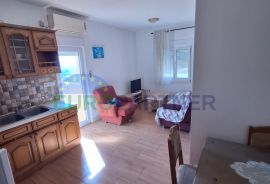 Kuća sa prekrasnim pogledom na more na Čiovu, 600 m2, prodaja, Trogir, Haus