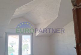 Kuća sa prekrasnim pogledom na more na Čiovu, 600 m2, prodaja, Trogir, House