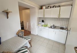 Dramalj prizemlje sa velikom terasom, Crikvenica, Appartment