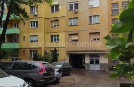 Zemun, Alaska, 1.0, 24m2, potkrovlje, Zemun, Apartamento