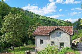 Kuća na dvije etaze pored rijeke Bijela, Konjic, Konjic, Casa