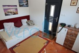 Uvala Soline, otok Krk, stan 31 m2, prizemlje, terasa, prodaja, Dobrinj, Appartement