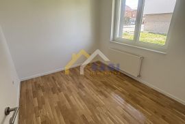 Novogradnja 3-soban stan za radnike u okolici Velike Gorice, Velika Gorica - Okolica, Appartment