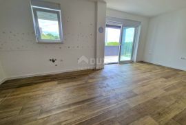 MATULJI - Stan u novogradnji s okućnicom, Matulji, Appartement