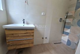 MATULJI - Stan u novogradnji s okućnicom, Matulji, Appartment