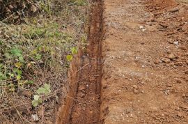 ISTRA , PULA- Građevinsko zemljiste s idejnim projektom, Pula, Land