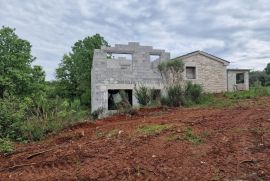 Započeta gradnja - legalizirana kuća i maslinik, Rovinj, Famiglia
