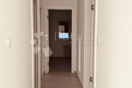 Kostrena, novo-uređen 2S+DB, stan za dugoročni najam u novogradnji!, Kostrena, Appartement