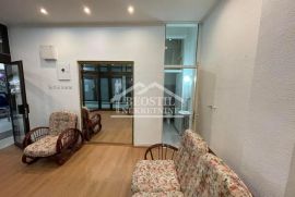 Voždovac - TC Banjica - 18m2 ID#19339, Voždovac, Commercial property