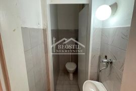 Voždovac - TC Banjica - 18m2 ID#19339, Voždovac, Commercial property