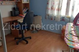 Cerak, Kosmajska, komforan trosoban stan, Čukarica, Appartement