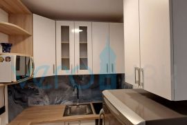 Otok Krk, Čižići, dvosoban apartman u prizemlju sa atrijem, prodaja, Dobrinj, Appartment