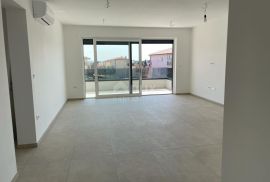 ISTRA, NOVIGRAD - Komforan stan 600 m od plaže, Novigrad, Apartamento