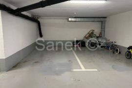 Garažno parkirno mjesto u Samoborskom Perivoju, Samobor, Garage