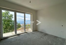 Ćikovići, dvije etaže s velikom okućnicom, Kastav, Apartamento