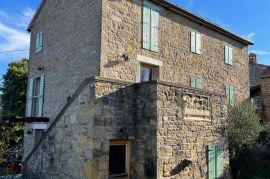 Autohtona kamena kuća na prodaju, Momjan, Istra, Buje, Maison