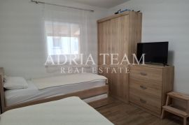 TROSOBNI APARTMAN U STAMBENOJ ZGRADI, PRIZEMLJE - POVLJANA, PAG, Povljana, Appartment