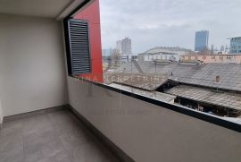 ZAGREB - ZAPADNI KOLODVOR - NAJAM - DVOSOBNI STAN SA LOGGIOM !, Donji Grad, Apartamento