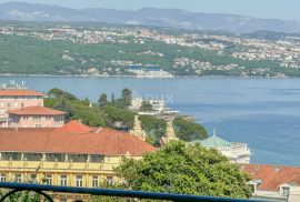 OPATIJA, CENTAR - stan 64m2 u novogradnji, 200 metara od plaže i centra Opatije s garažom, Opatija, شقة