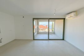 OPATIJA, CENTAR - stan 64m2 u novogradnji, 200 metara od plaže i centra Opatije s garažom, Opatija, Appartment