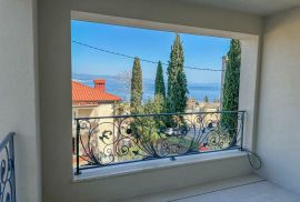 OPATIJA, CENTAR - stan s vrtom u novogradnji u centru Opatije s garažom, pogled na more, Opatija, Appartamento